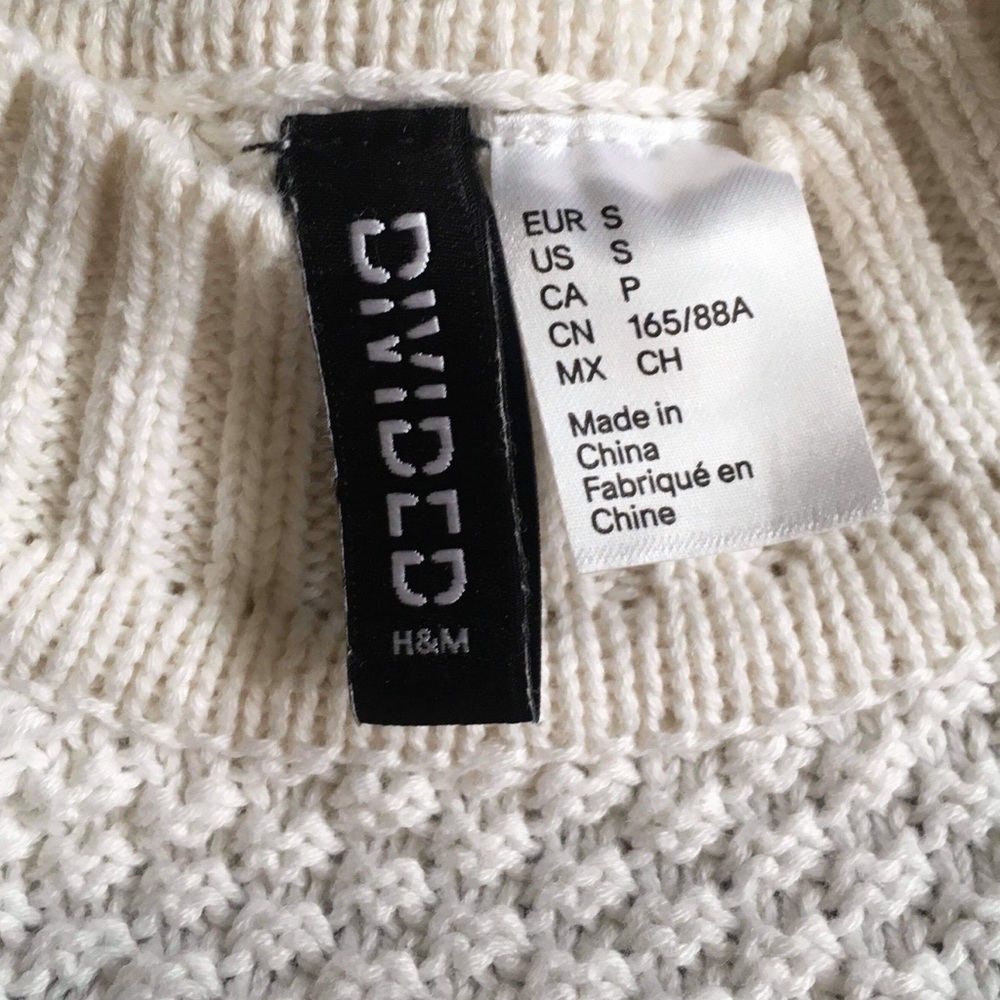 Cold shoulder sweater - Picture 5 of 6